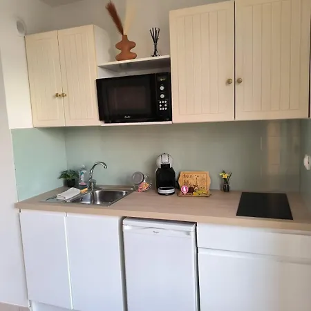 5 Min - Place D'ariane - Parking Gratuit * Chessy (Seine-et-Marne)