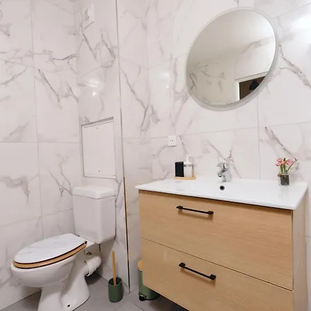 Apartment 5 Min - Place D'ariane - Parking Gratuit *